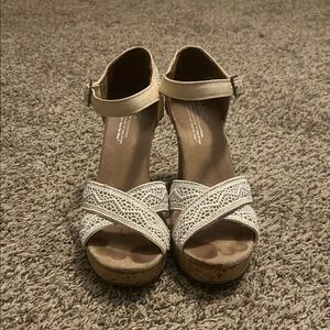 Toms Cream and Tan Wedge Sandals